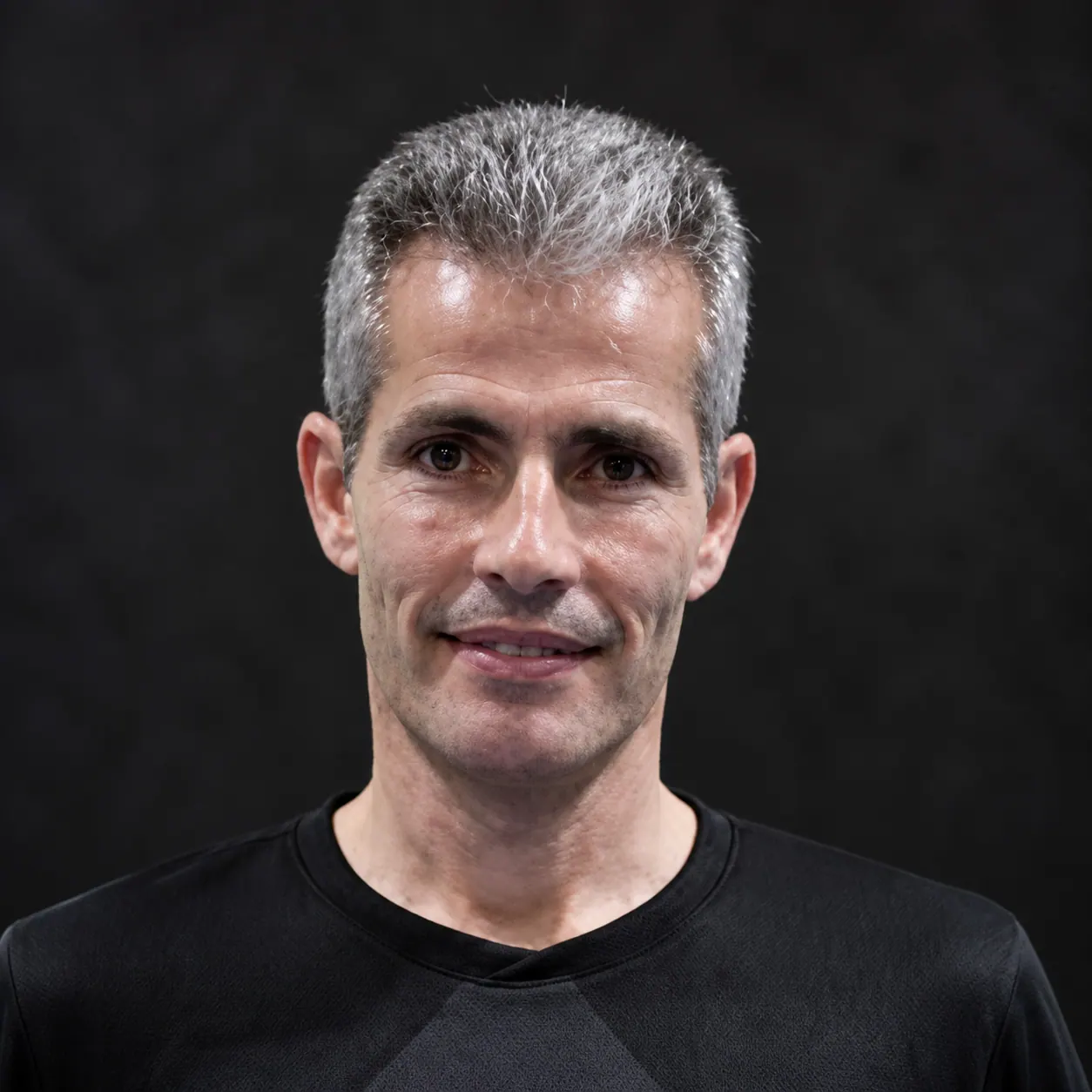 TONI HENRIQUES, Licenciatario junior · Portugal