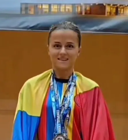 Retrato de Anemaria Gherghel